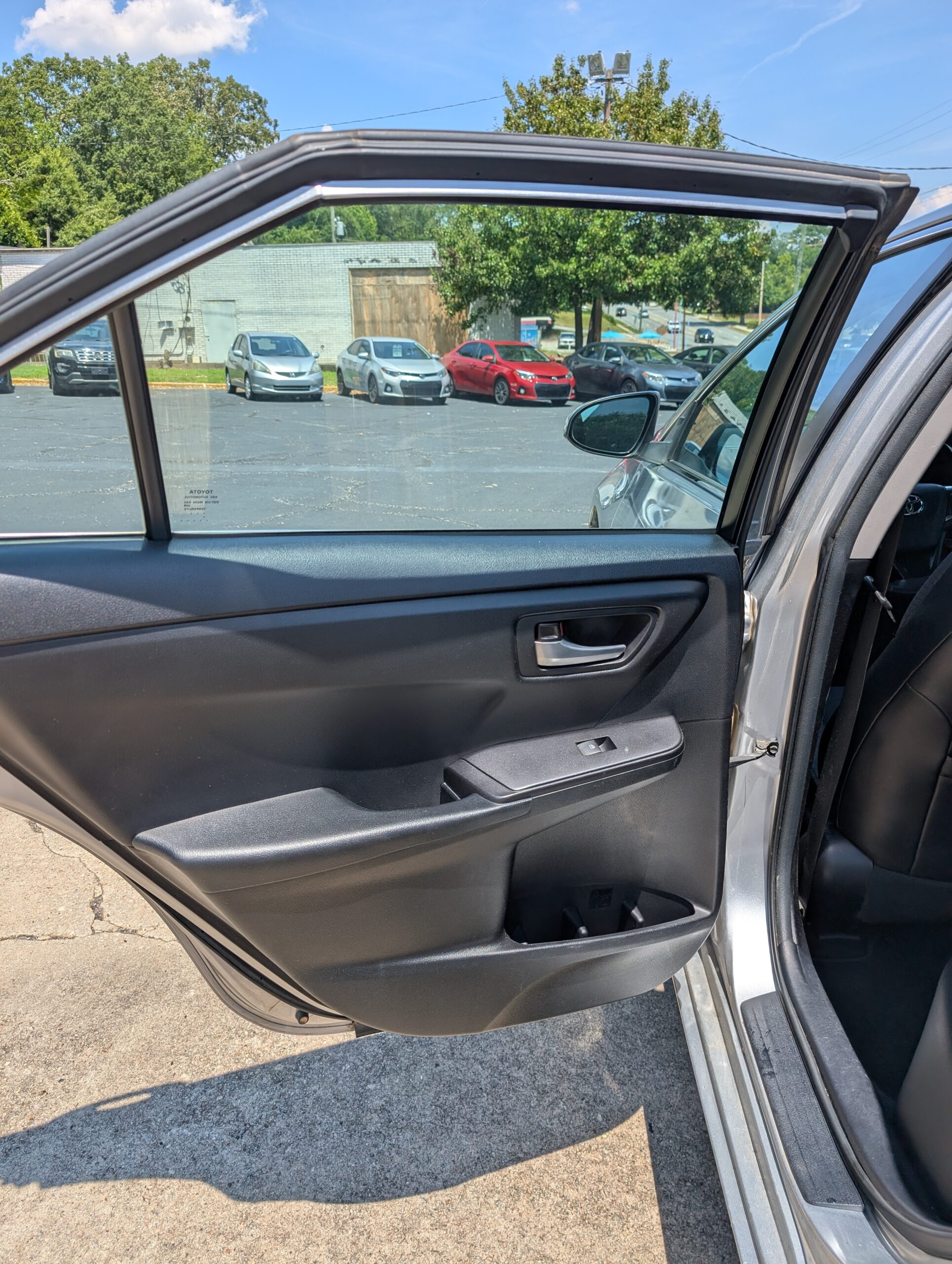 2017 Toyota Camry XLE Auto (Natl)