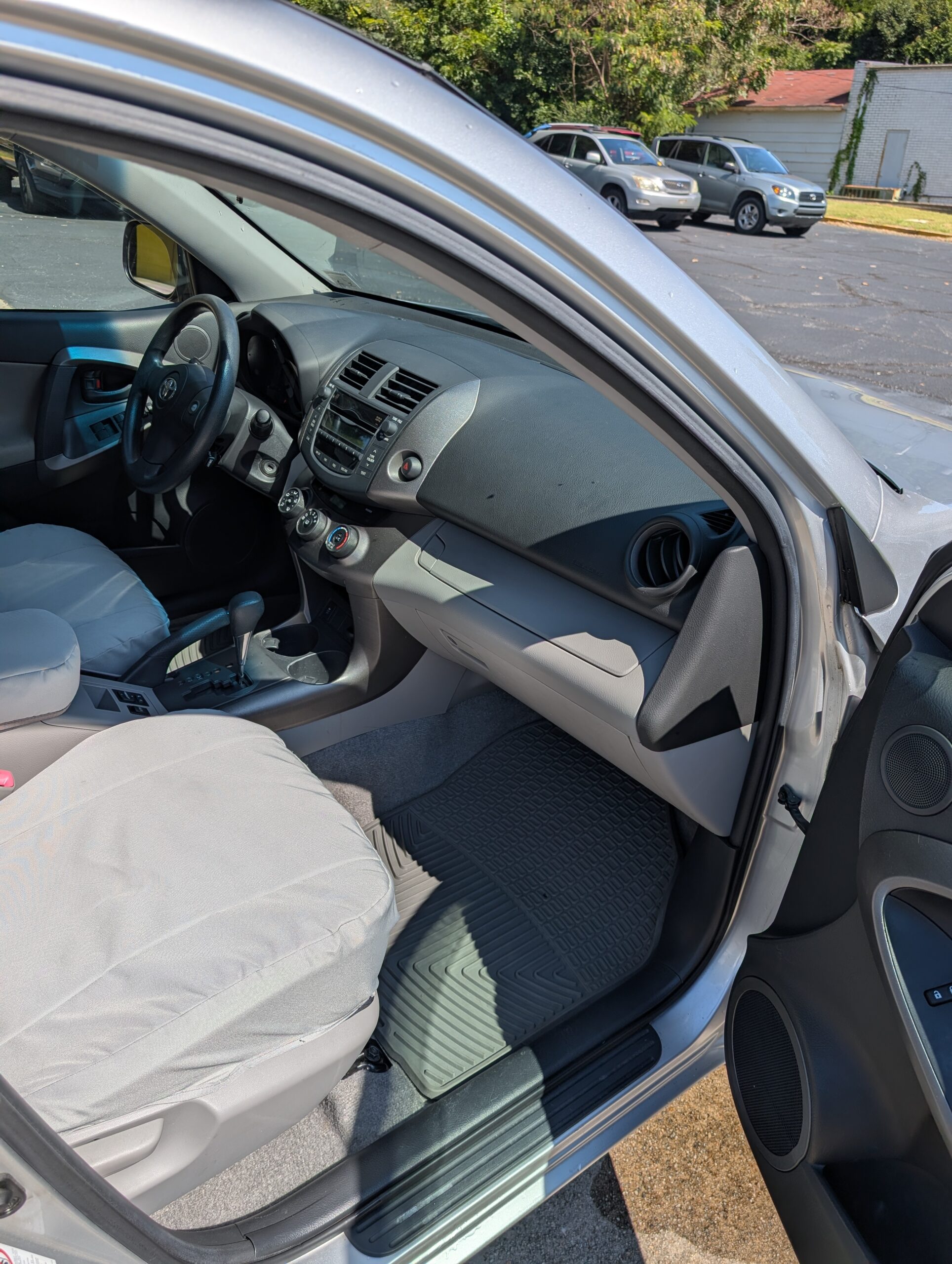 2010 Toyota RAV4 FWD 4dr 4-cyl 4-Spd AT