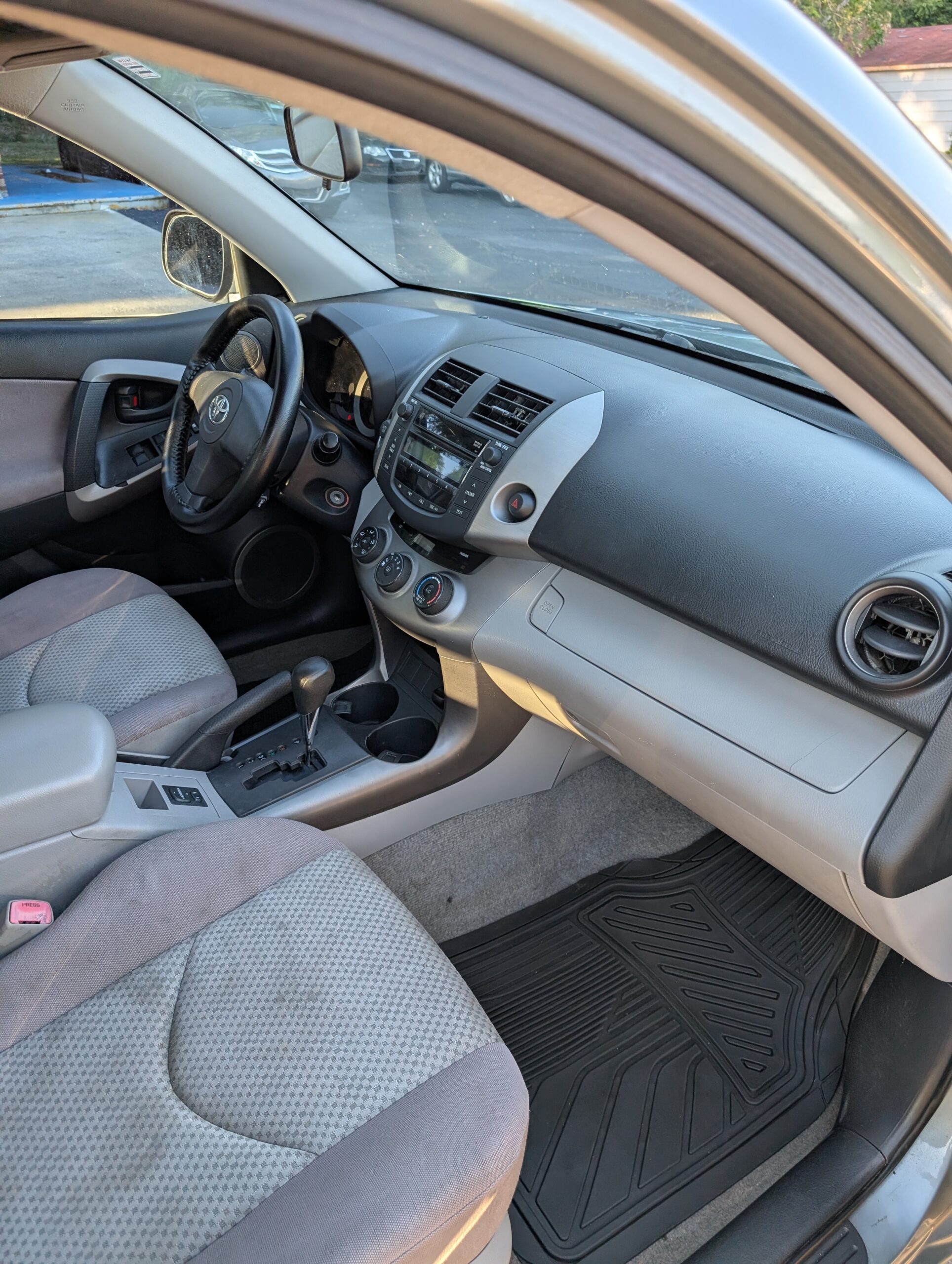 2008 Toyota RAV4 FWD 4dr 4-cyl 4-Spd AT (Natl)