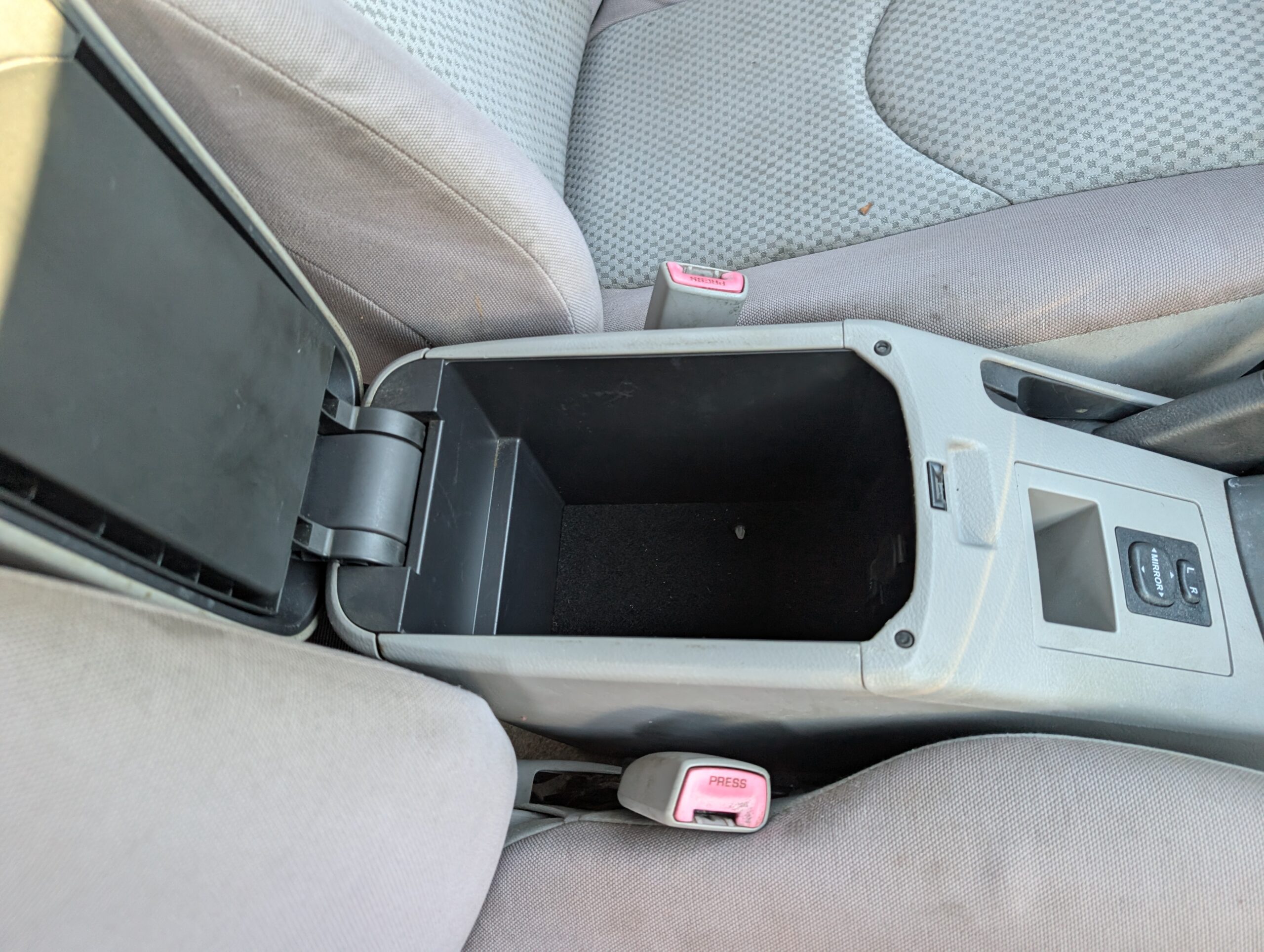 2008 Toyota RAV4 FWD 4dr 4-cyl 4-Spd AT (Natl)
