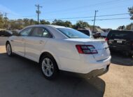 2018 Ford Taurus SE FWD
