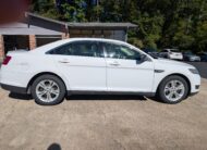 2018 Ford Taurus SE FWD