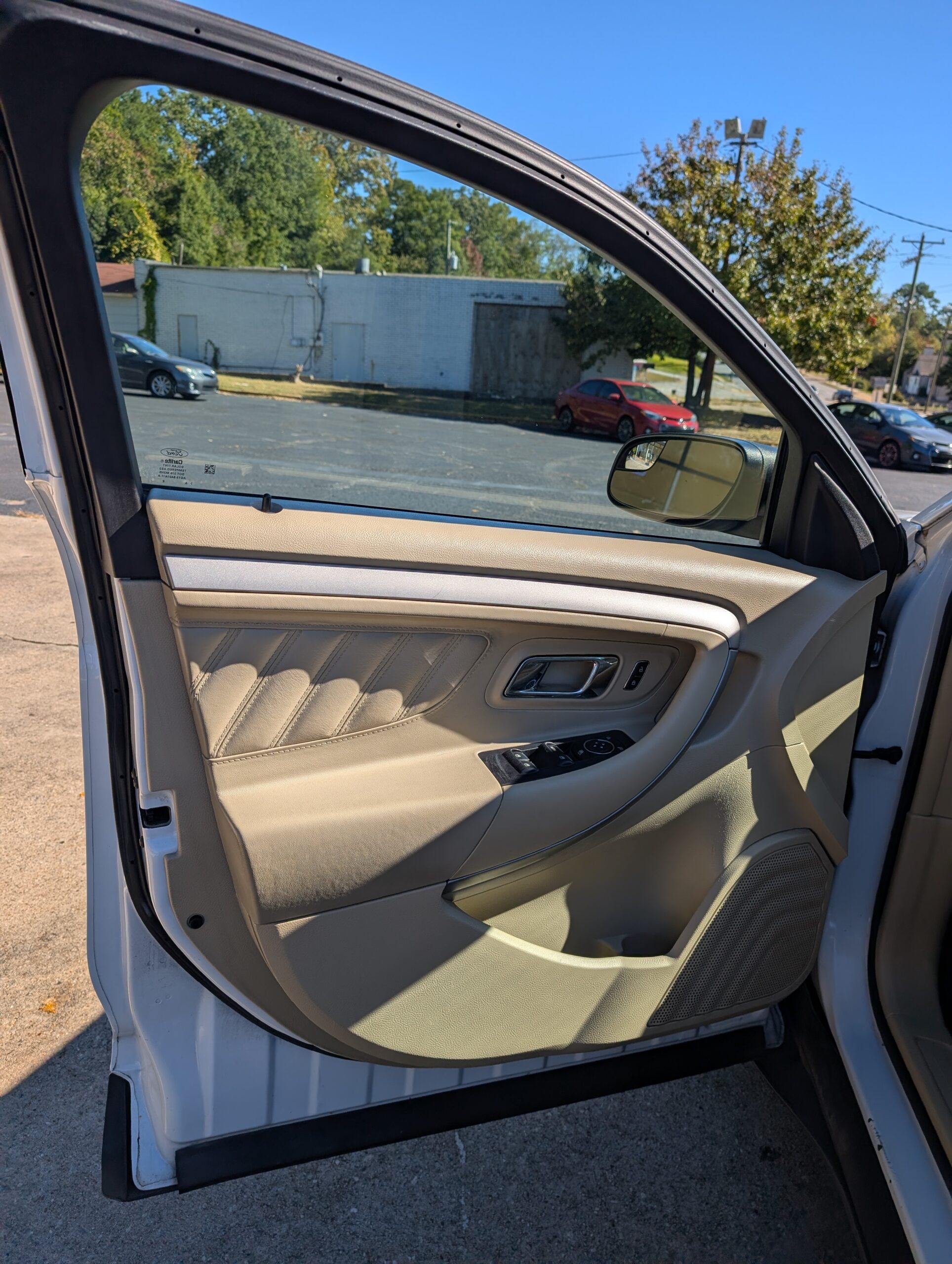 2018 Ford Taurus SE FWD