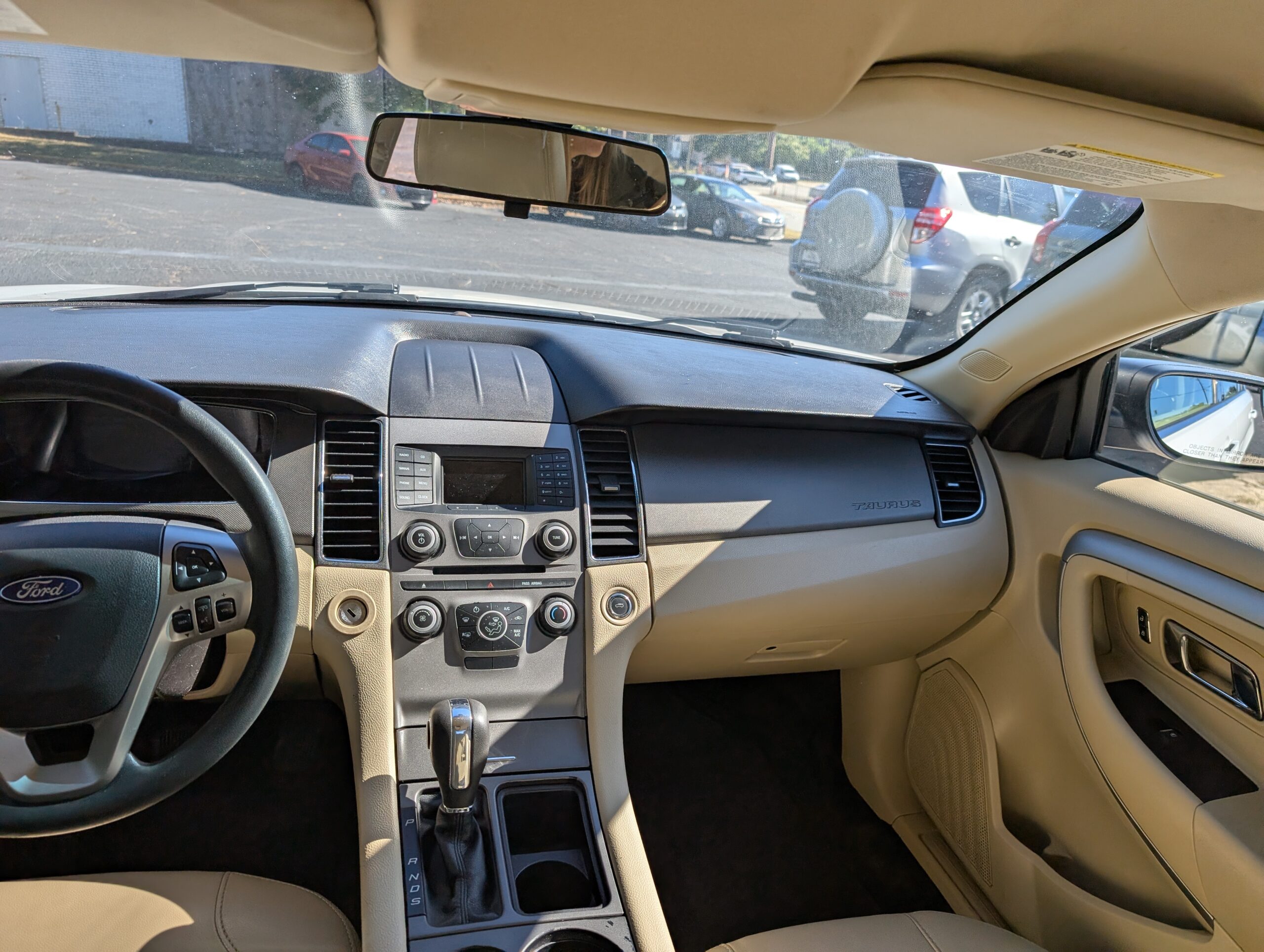 2018 Ford Taurus SE FWD