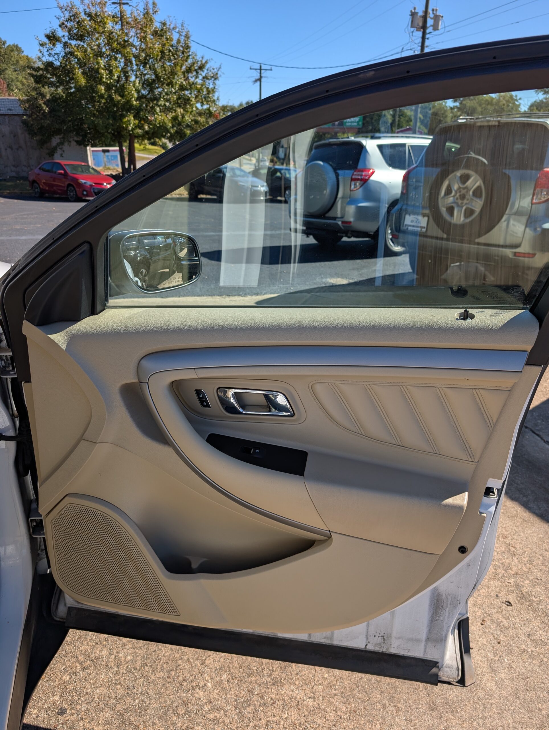 2018 Ford Taurus SE FWD